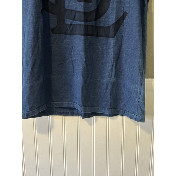 Red Jacket St Louis CARDINALS Blue T-Shirt Size‎ Medium Athletic Athleisure - Picture 11 of 12